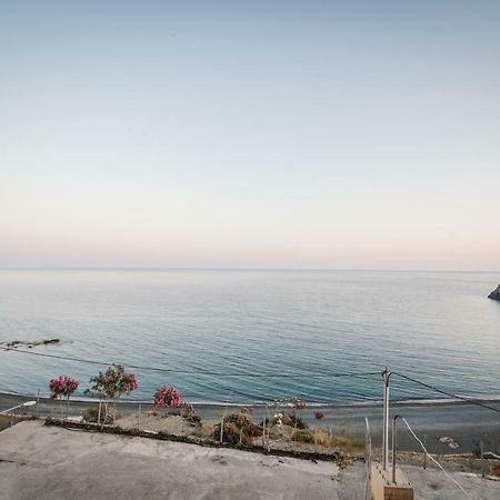 קאלי לימנס Beach View מראה חיצוני תמונה